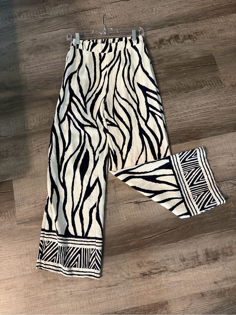 Dark Blue & White Zebra Print Wide Leg Pants small